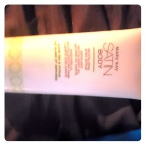 Marykay satin body